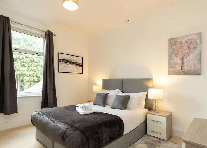Barras House