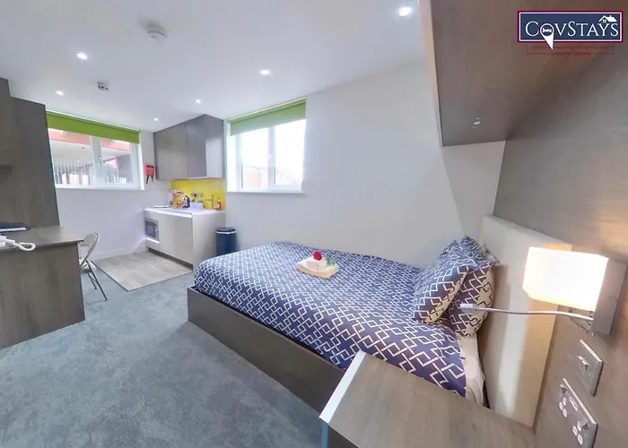 New House - Magnificent Studios In Coventry City Centre, Free Parking, By Covstays