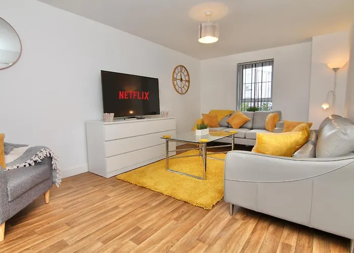 Canalview House - Fully Furnished Coventry City Centre Home