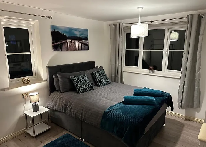Contemporary Apartment - Coventry