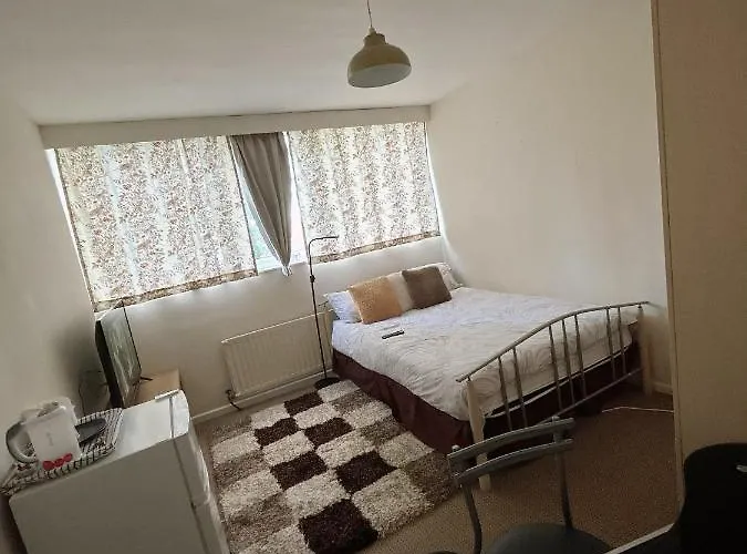 39 Abbey Court Coventry