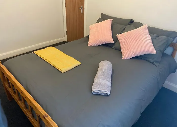 Coventry Spacious House