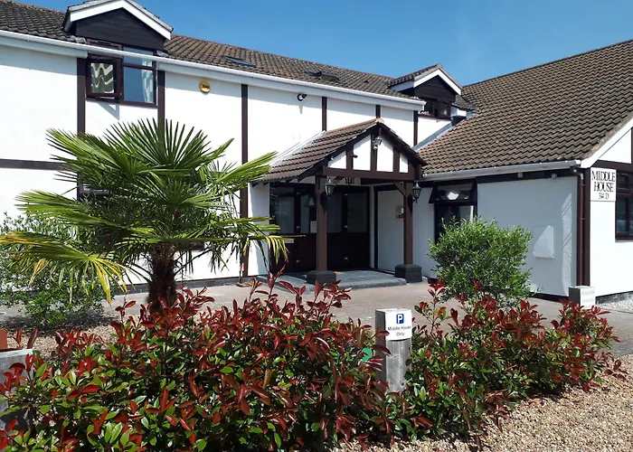 Middle House
