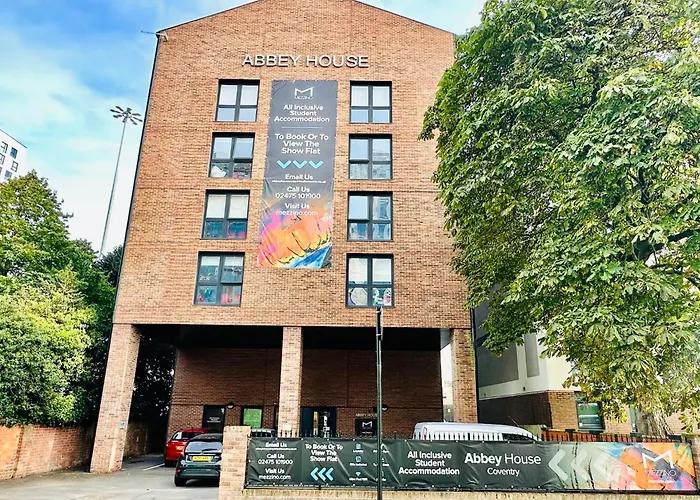 Student Only Contemporary Accommodation At Abbey House In Coventry
