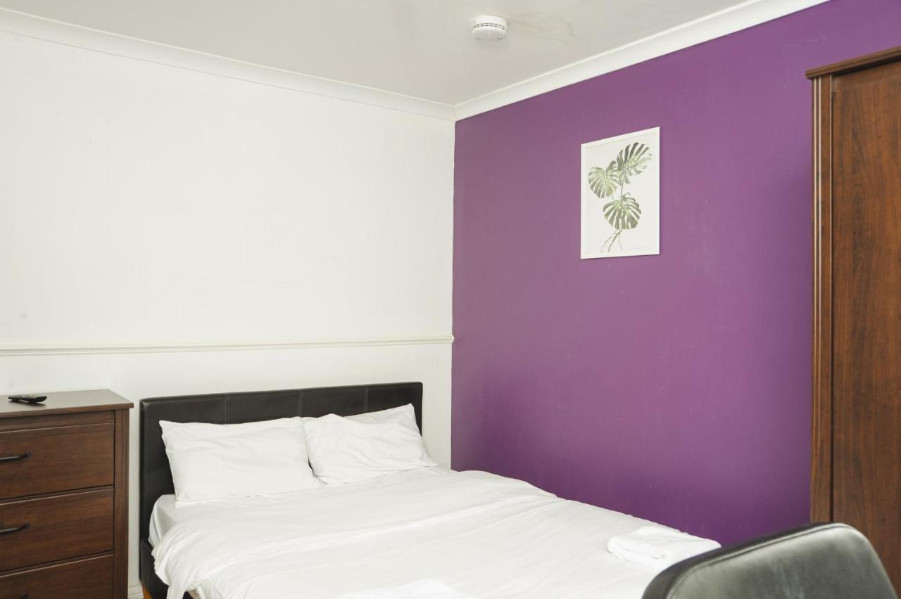 Guest house Deluxe By Payman Club Coventry