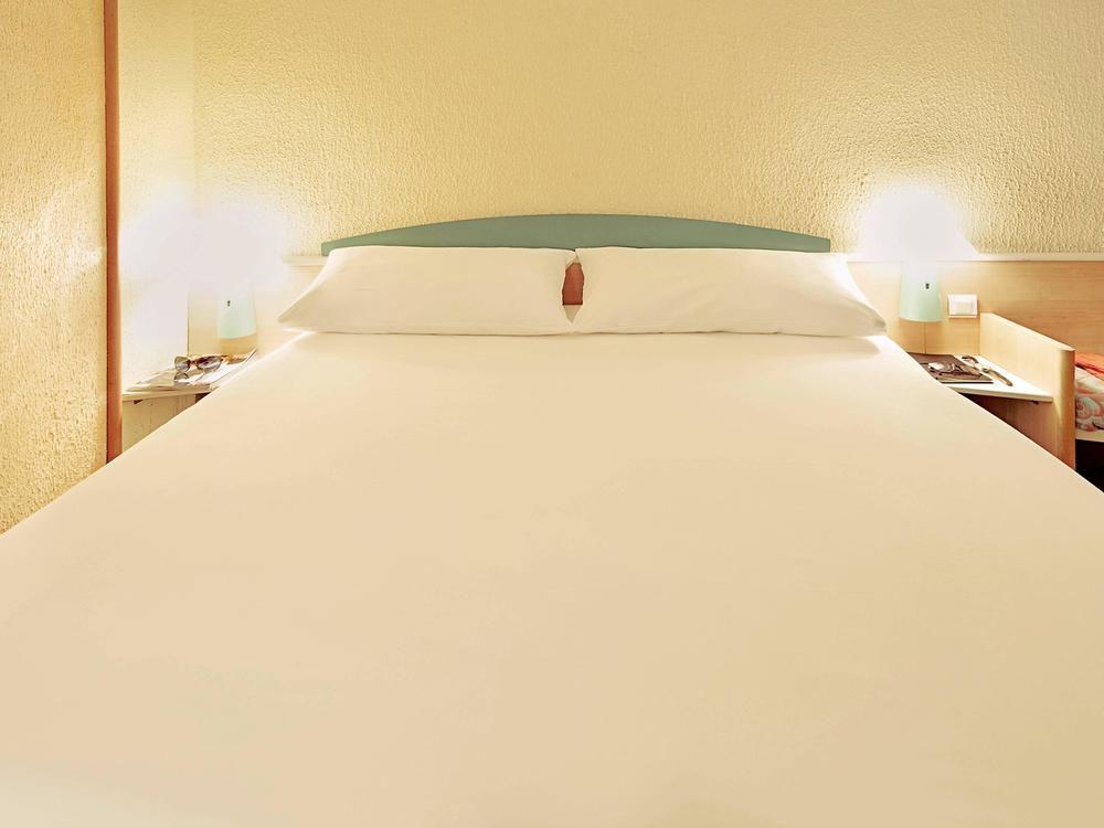 Hotel Ibis South 2*