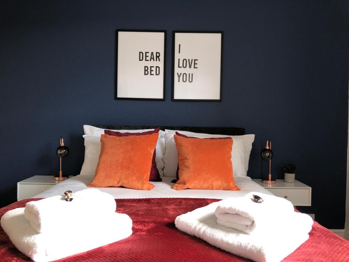 Cosy House, City Centre, Free Parking, Sleeps 5, By Empower Homes Coventry