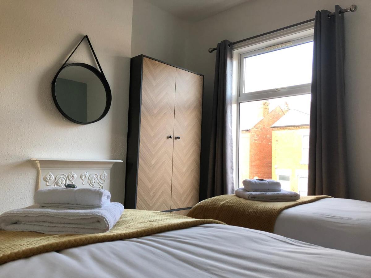 Apartamento Cosy House, City Centre, Free Parking, Sleeps 5, By Empower Homes
