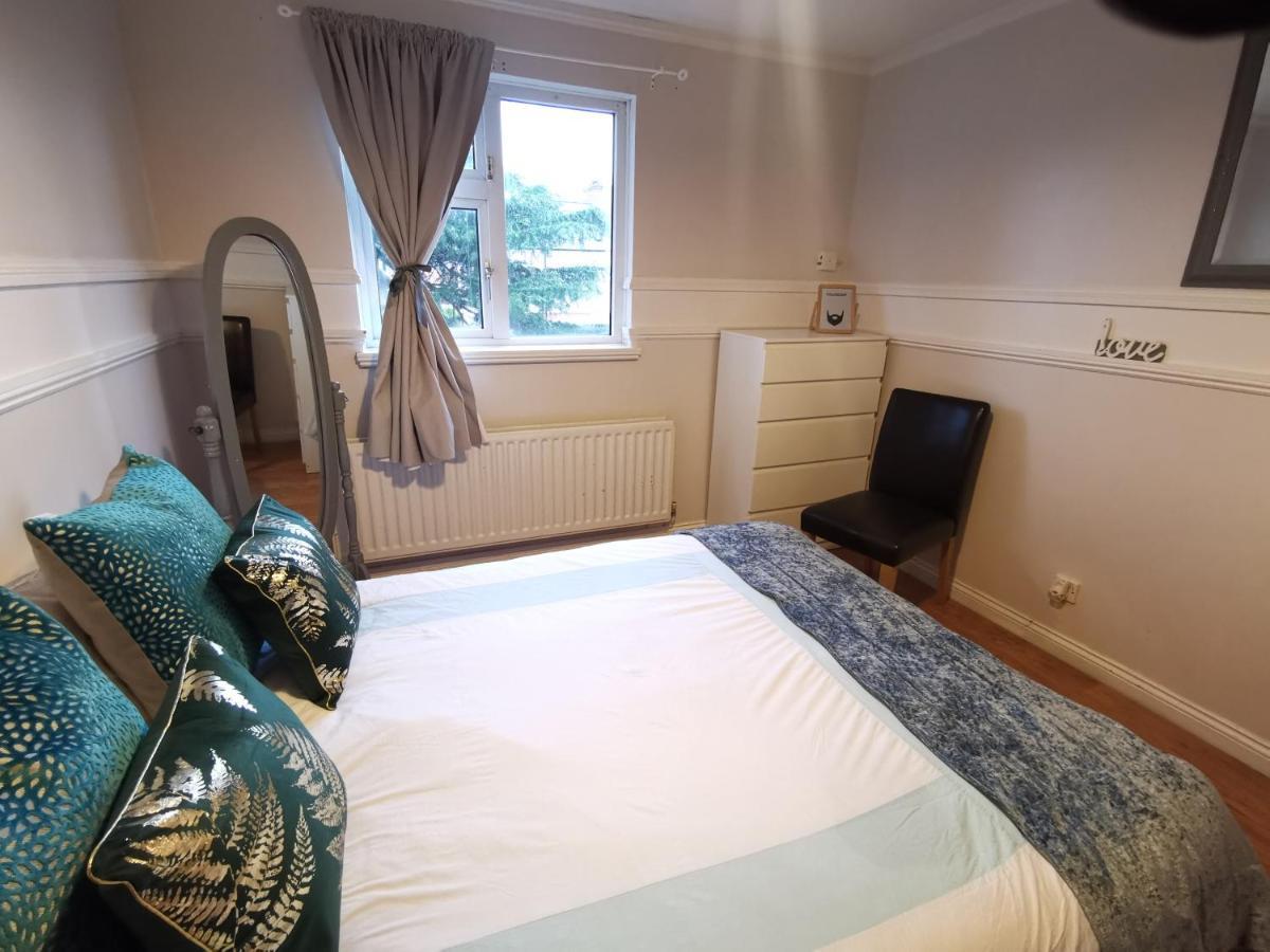 Casa de férias Freshly Made Sleeps 6 *