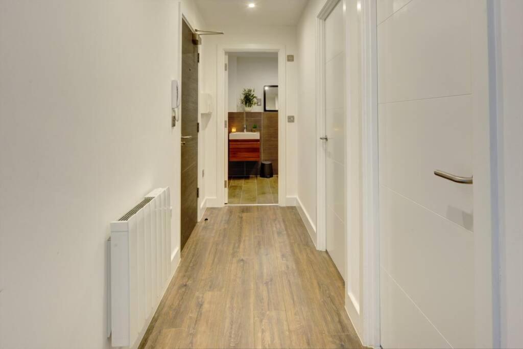 Apartamento Modern & Stylish 2br - Queens House Coventry