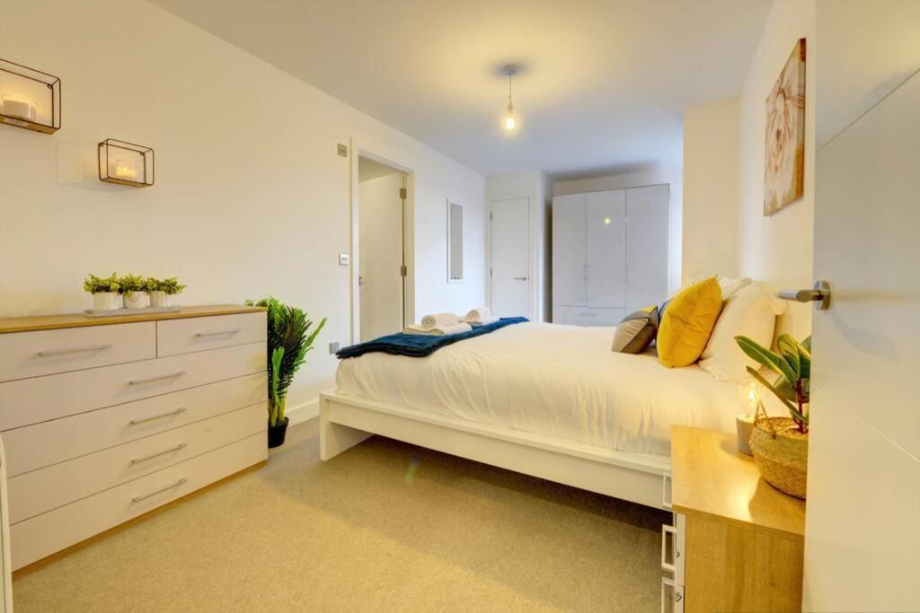 Modern & Stylish 2br - Queens House *
