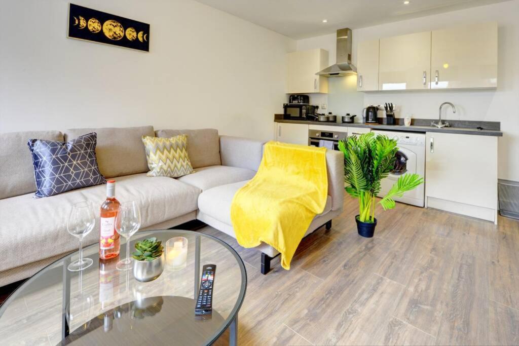Modern & Stylish 2br - Queens House Apartamento *