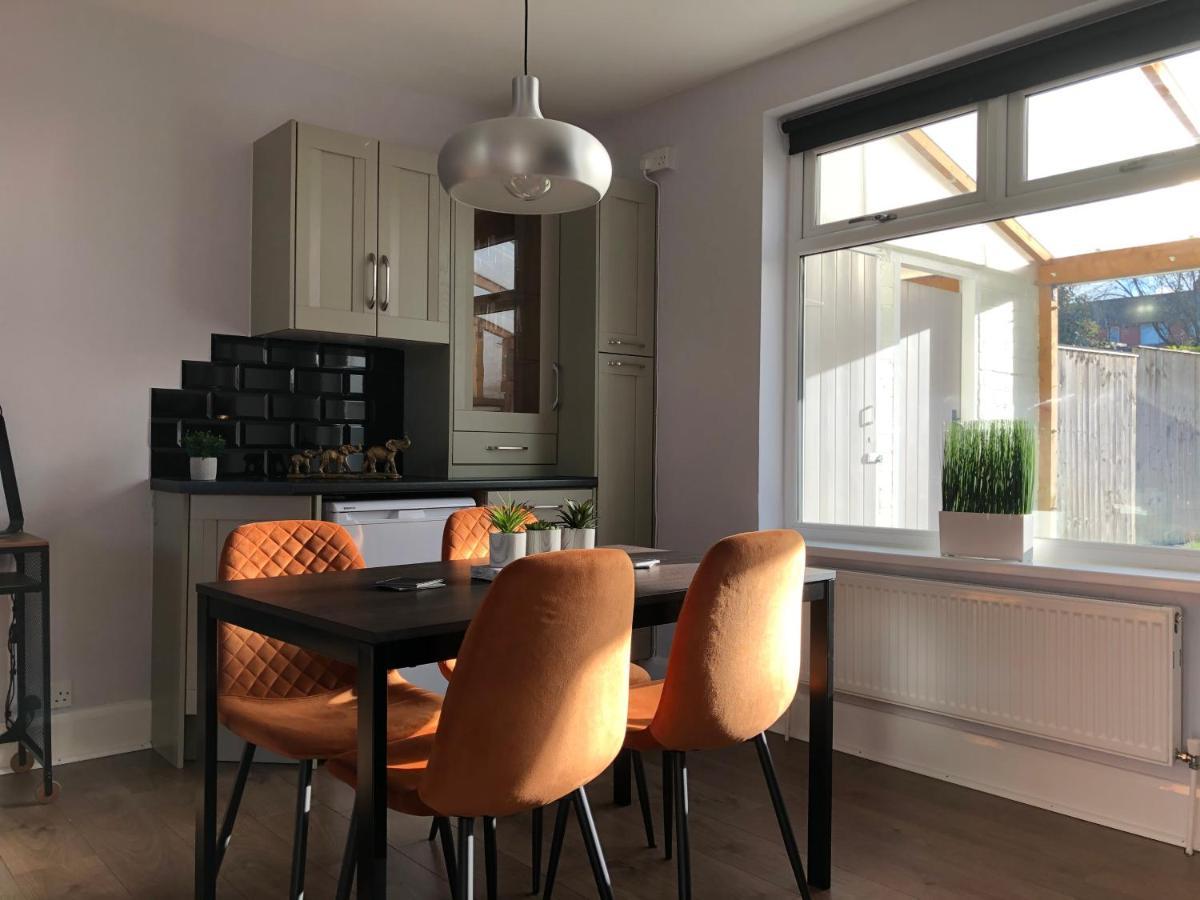 Apartment Modern House, Private Parking, A45 A46, Sleeps 6, By Empower Homes Coventry