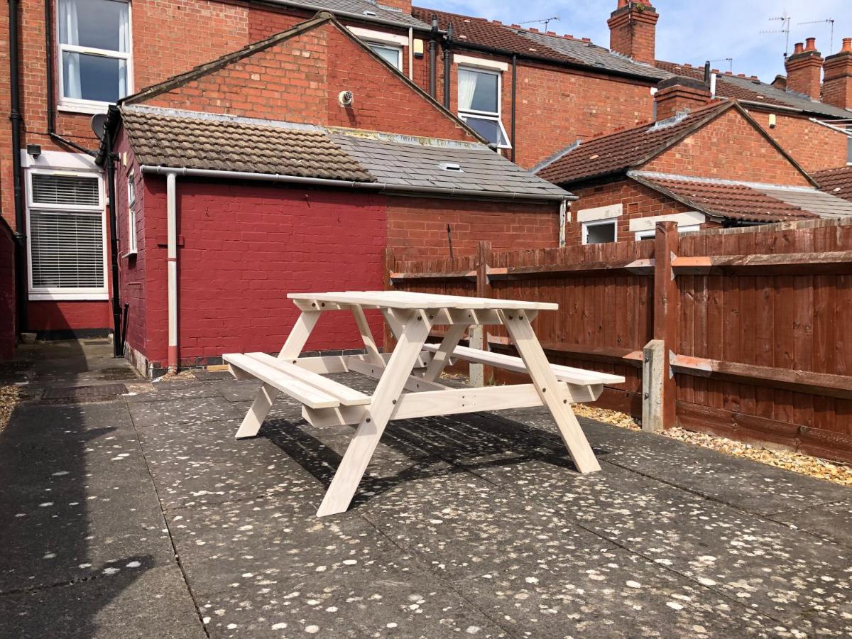 Apartamento Cosy House, City Centre, Free Parking, Sleeps 5, By Empower Homes Coventry