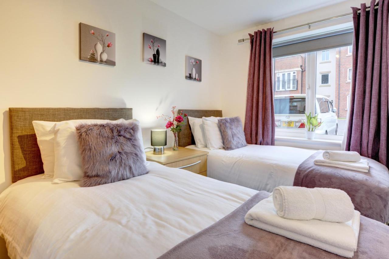 Apartment 2-br Apartment, En-suite, Allocated Parking, Next To Playground Coventry
