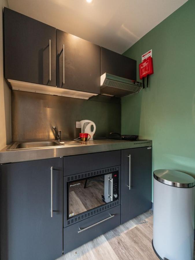 Apartment Modern And Trendy At Sherbourne Village In
