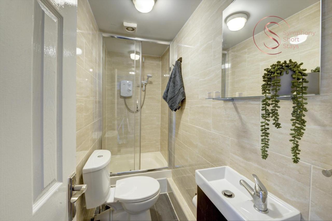 Modern, Stylish Ensuite With Netflix & Parking By Symphony Short Stays Apartamento Coventry