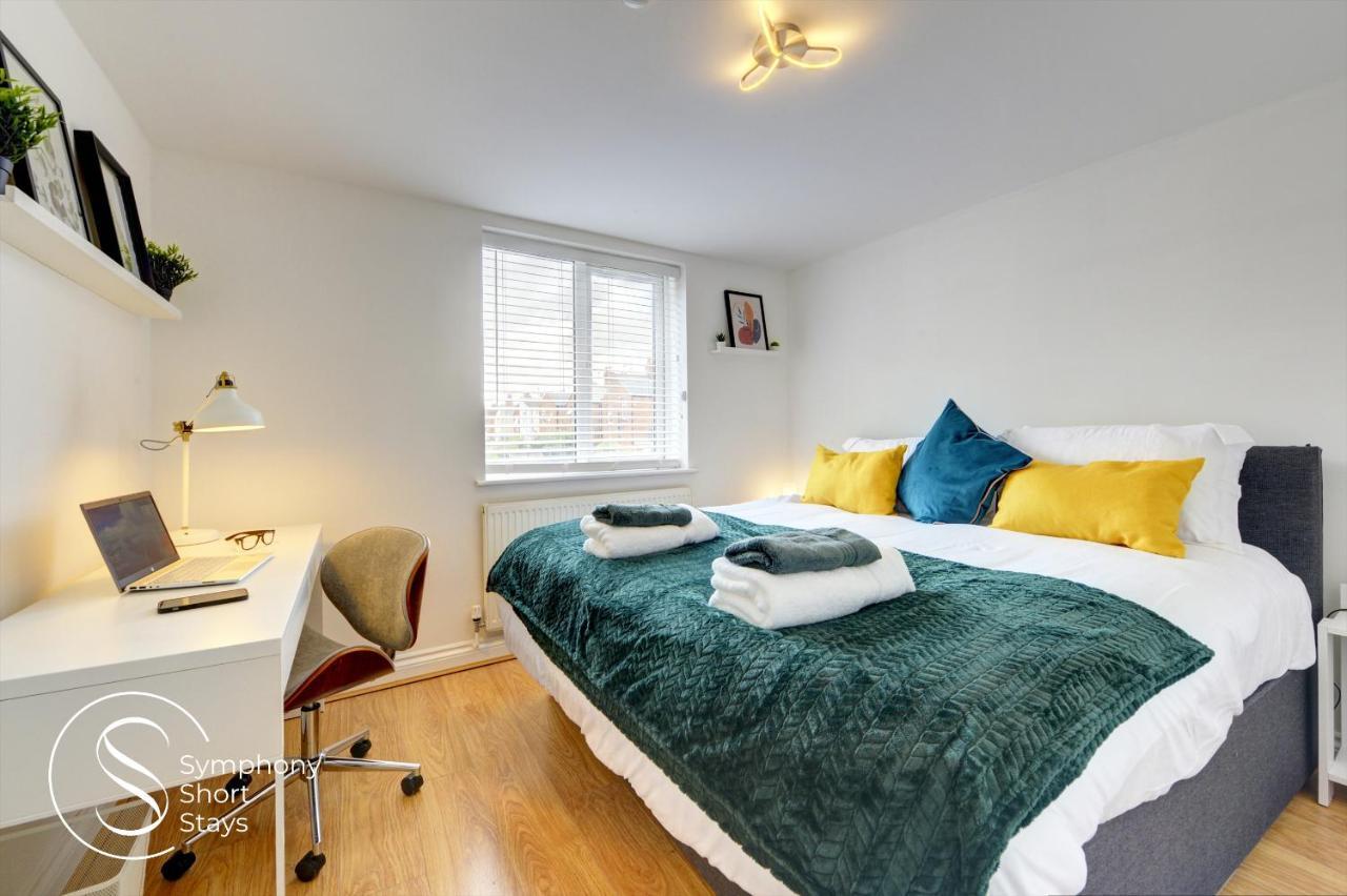 Apartamento Modern, Stylish Ensuite With Netflix & Parking By Symphony Short Stays Coventry