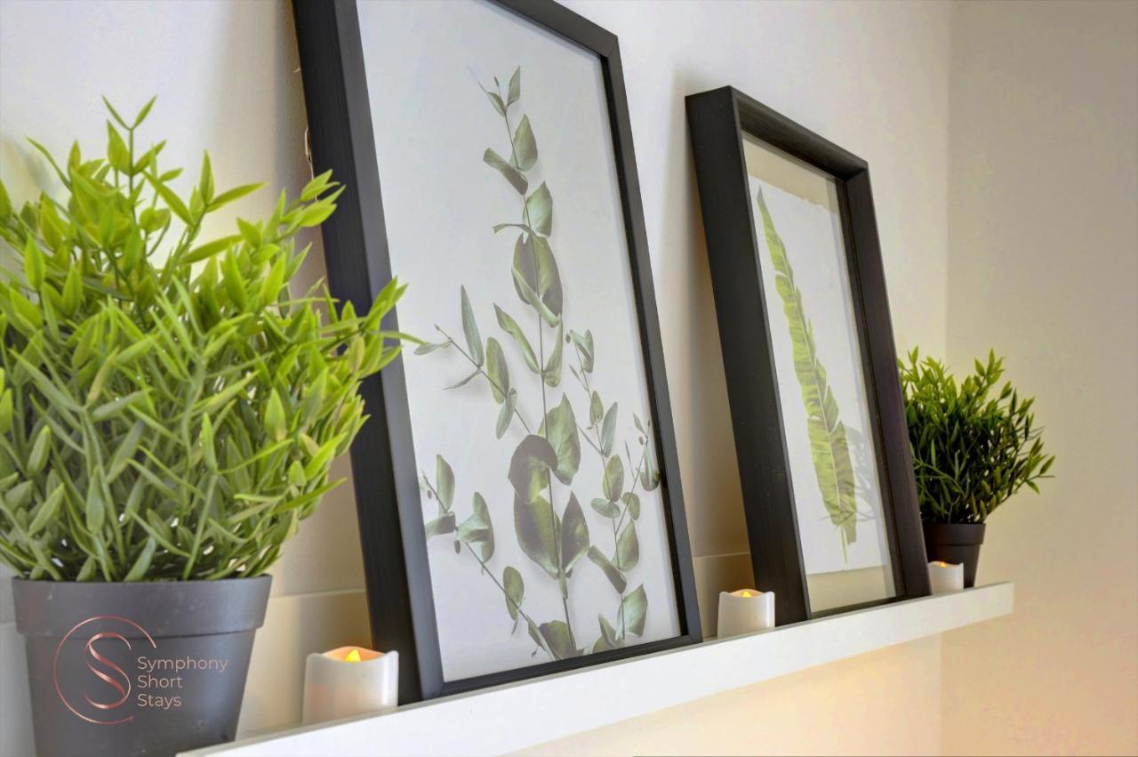 Apartamento Modern, Stylish Ensuite With Netflix & Parking By Symphony Short Stays