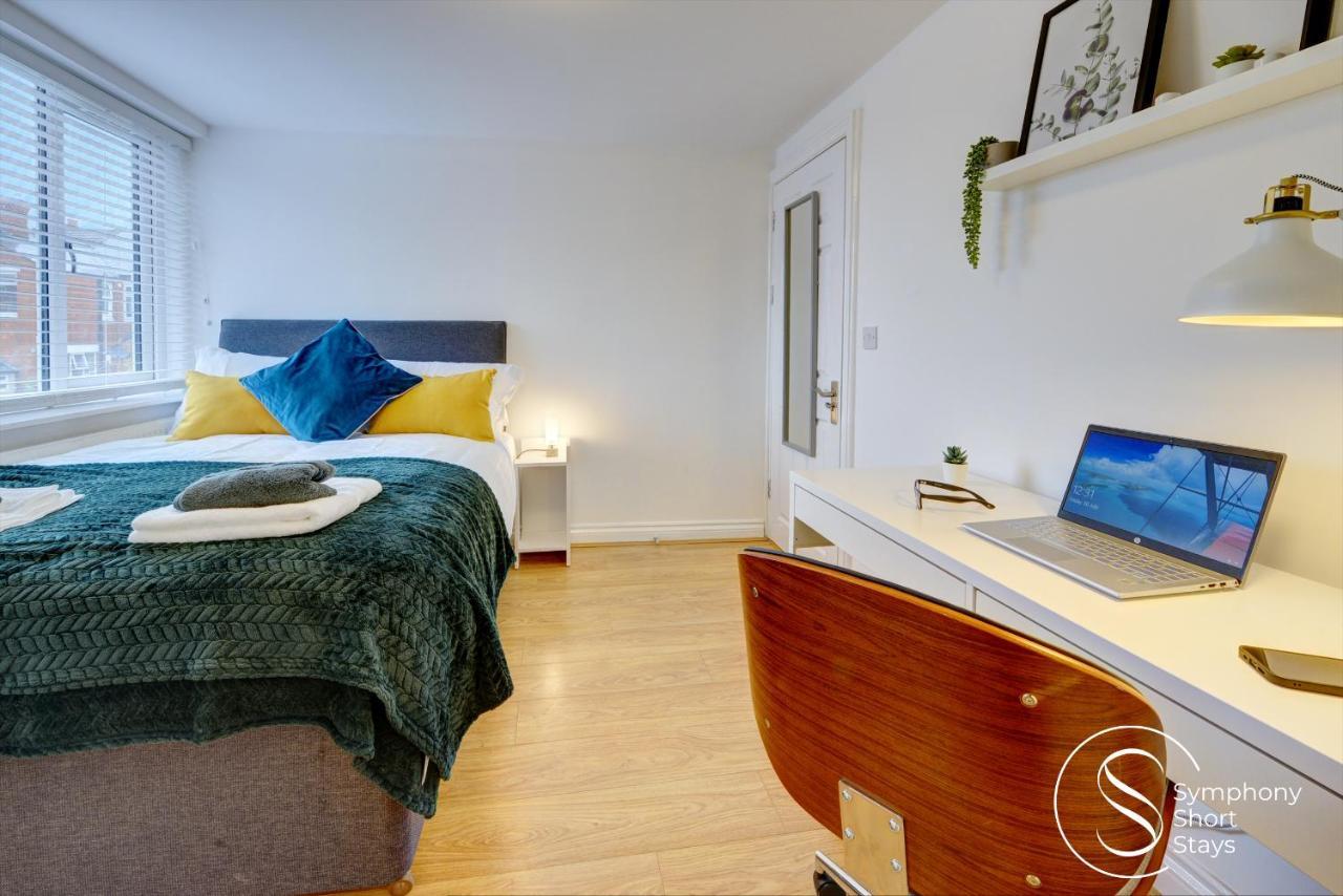 Modern, Stylish Ensuite With Netflix & Parking By Symphony Short Stays Coventry