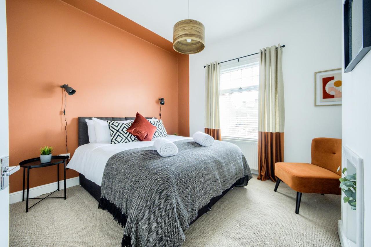 Casa de férias Fashionable House, Centre, Free Parking, Sleeps 4, By Empower Homes *