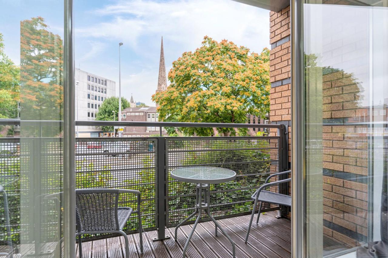 Riley House Spacious City * Coventry
