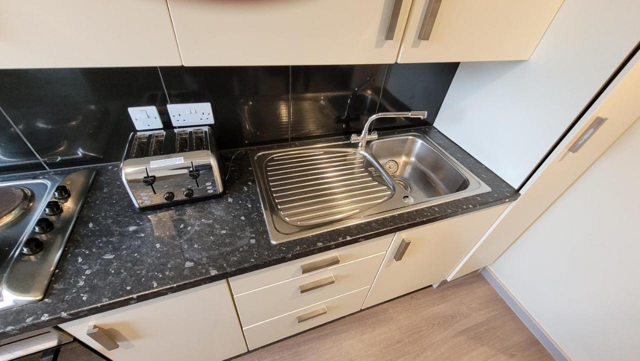 Guest house Student Only - 1 Night Free Gosford Gate In - Sk *