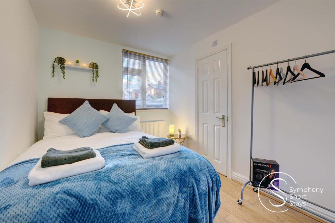Apartamento Modern, Stylish Ensuite With Netflix & Parking By Symphony Short Stays *