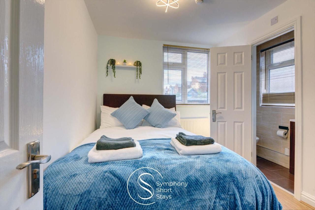 Modern, Stylish Ensuite With Netflix & Parking By Symphony Short Stays Apartamento Coventry