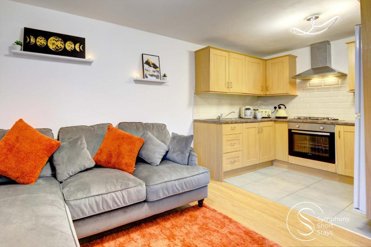 Modern, Stylish Ensuite With Netflix & Parking By Symphony Short Stays Apartamento Coventry