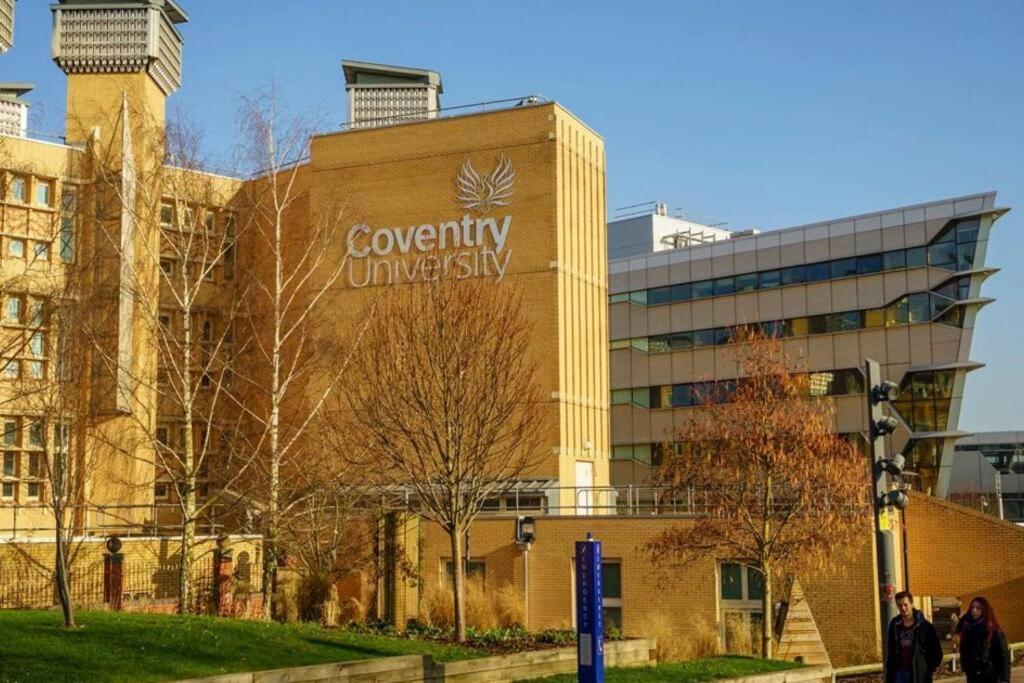 Apartamento Homely 3 Bed Town House In City Centre