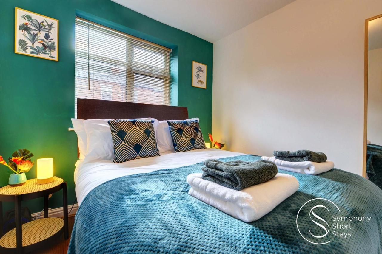 Apartamento Modern, Stylish Ensuite With Netflix & Parking By Symphony Short Stays *