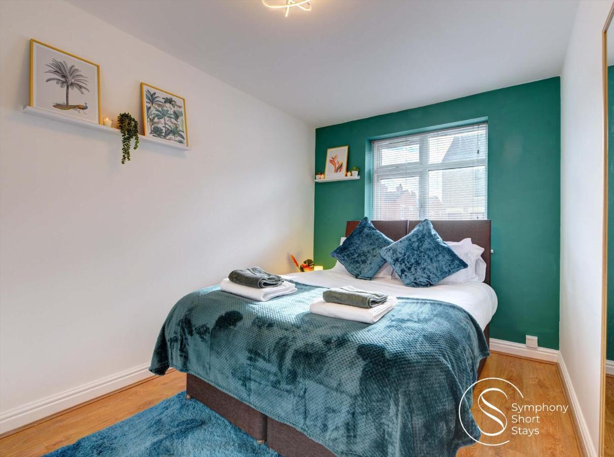 Modern, Stylish Ensuite With Netflix & Parking By Symphony Short Stays * Coventry