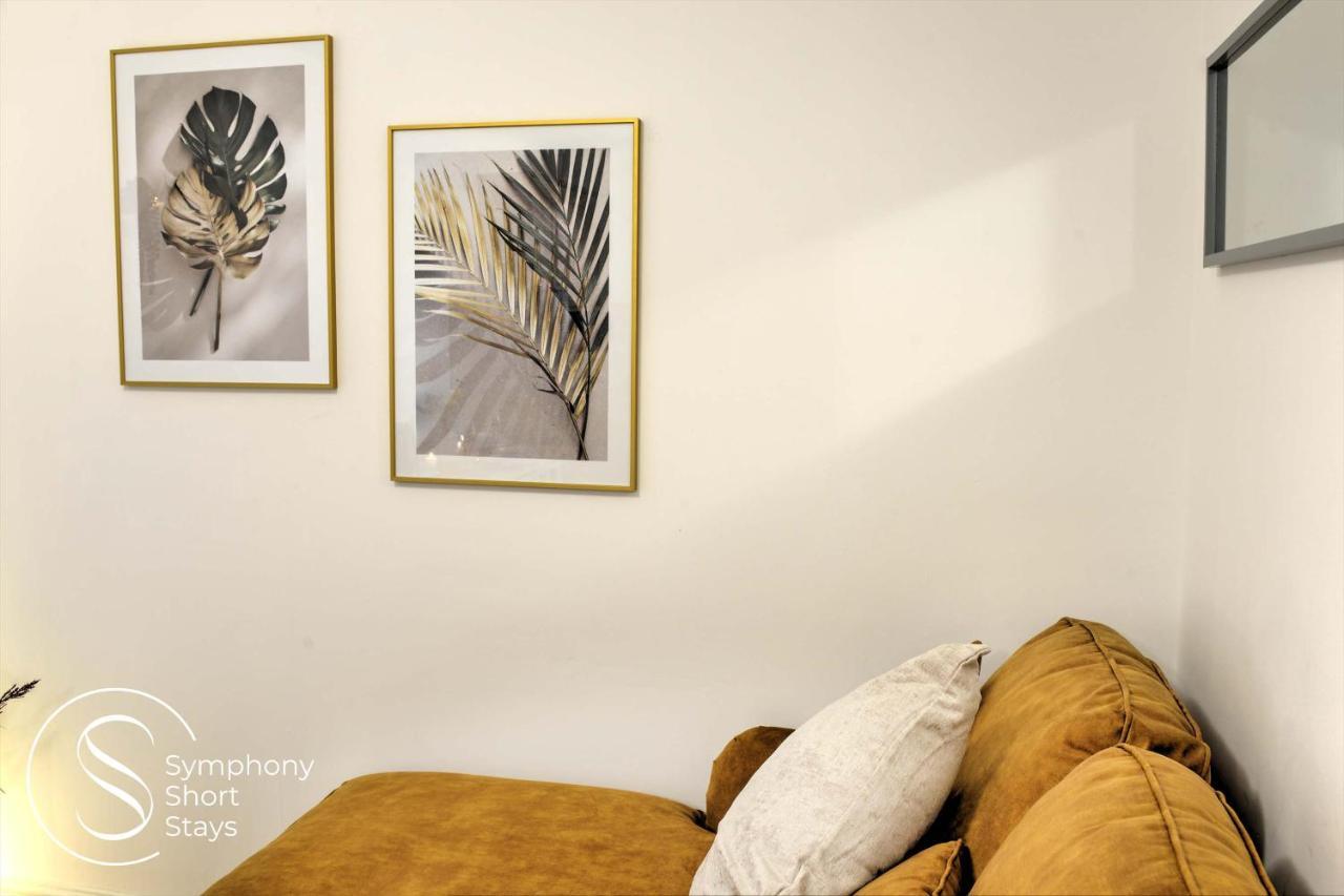 Modern, Stylish Ensuite With Netflix & Parking By Symphony Short Stays Coventry