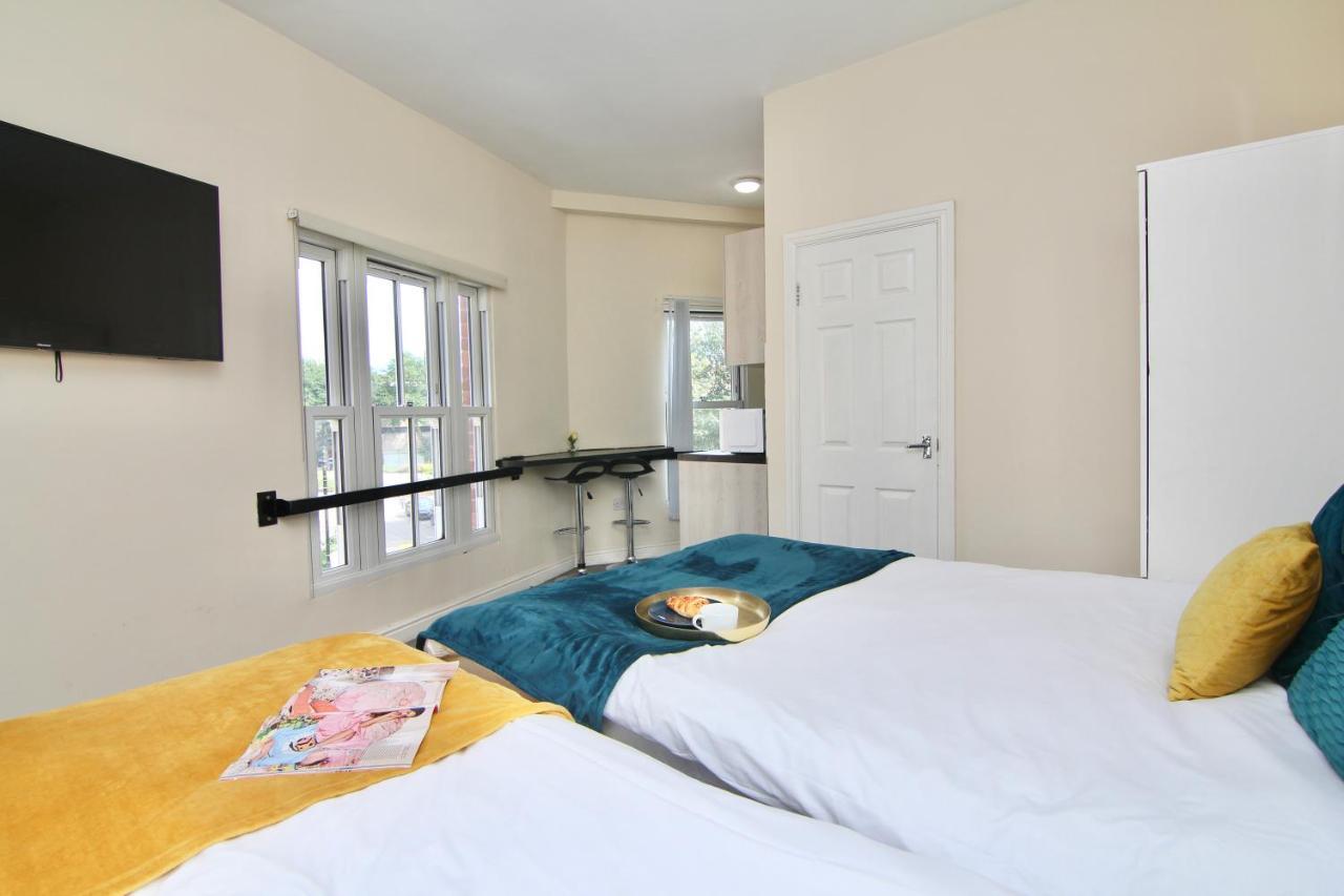 Elegant 5 Mins Walk To Transport Museum Apartment Coventry