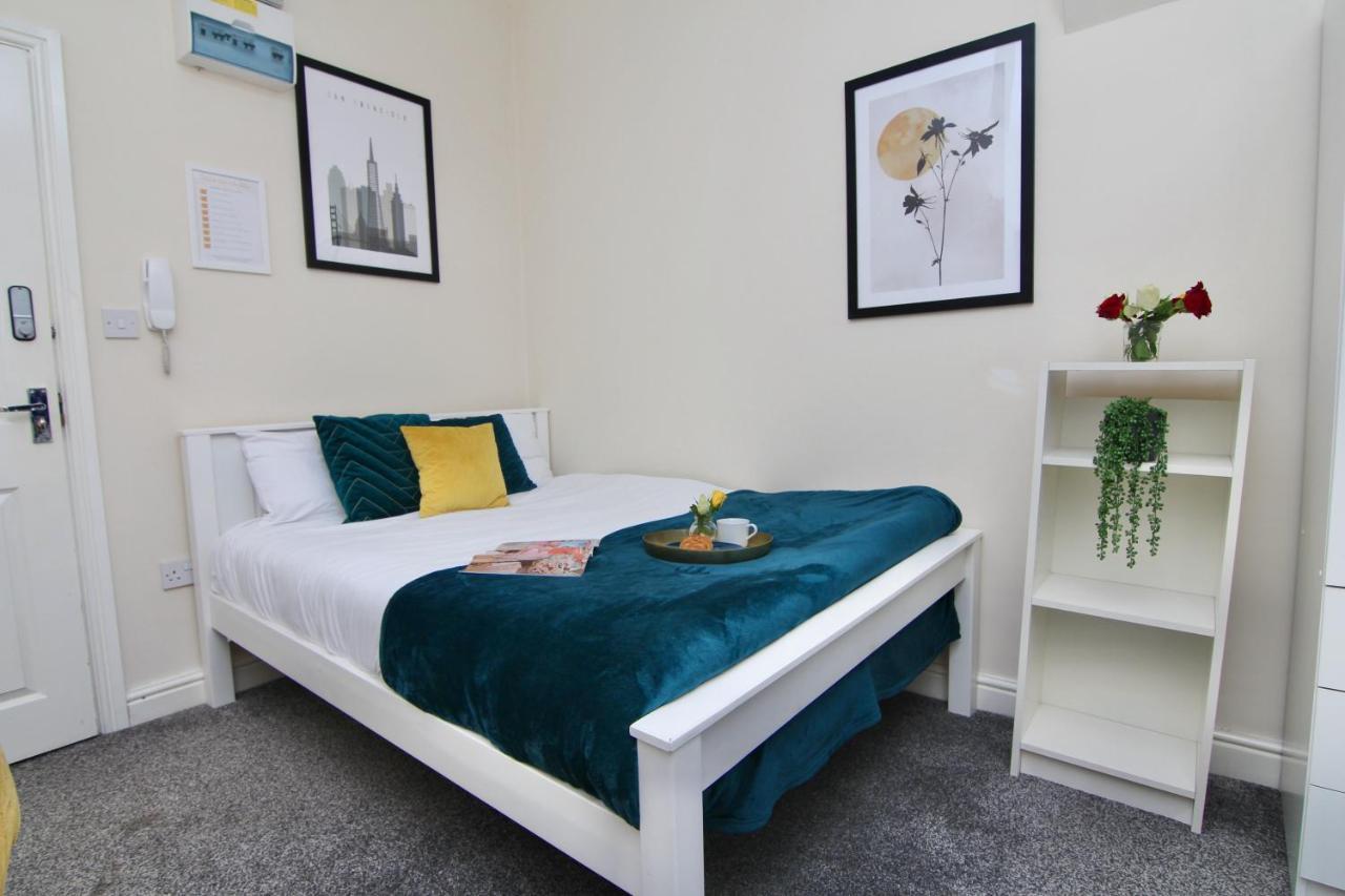 Cute 4 Mins Walk To Planet Ice, Sleeps 3 Apartamento