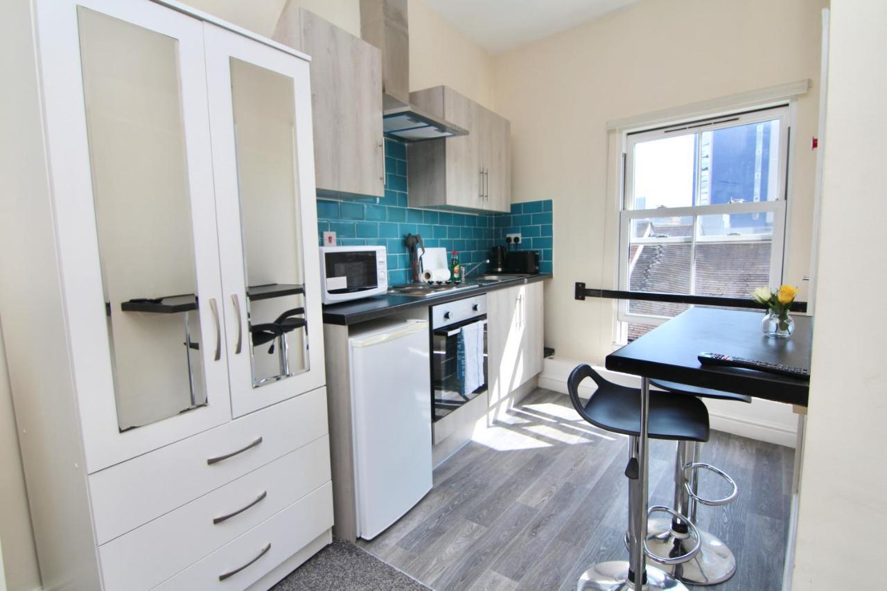 Cute 4 Mins Walk To Planet Ice, Sleeps 3 Apartamento