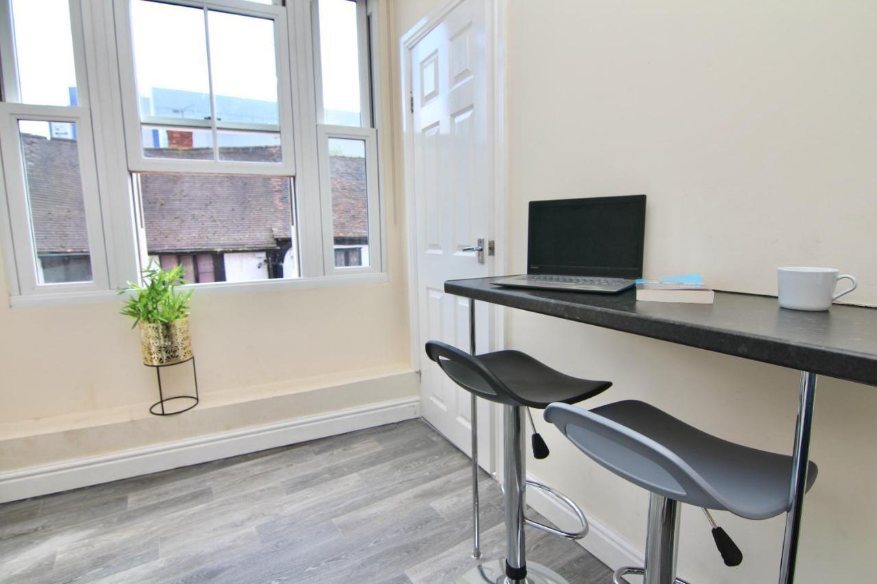 Twin Bed Near Train Station, Netflix, Wifi *