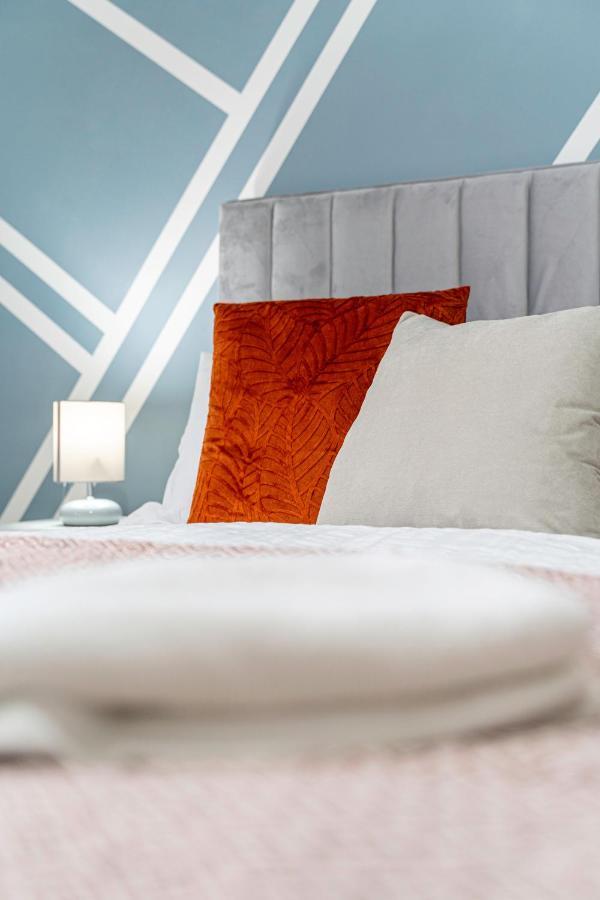 Jkg Solutions Presents Cosy Apartment Coventry