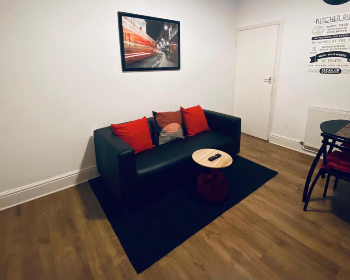 Casa de férias Large 4 Bedroom - Centre Coventry