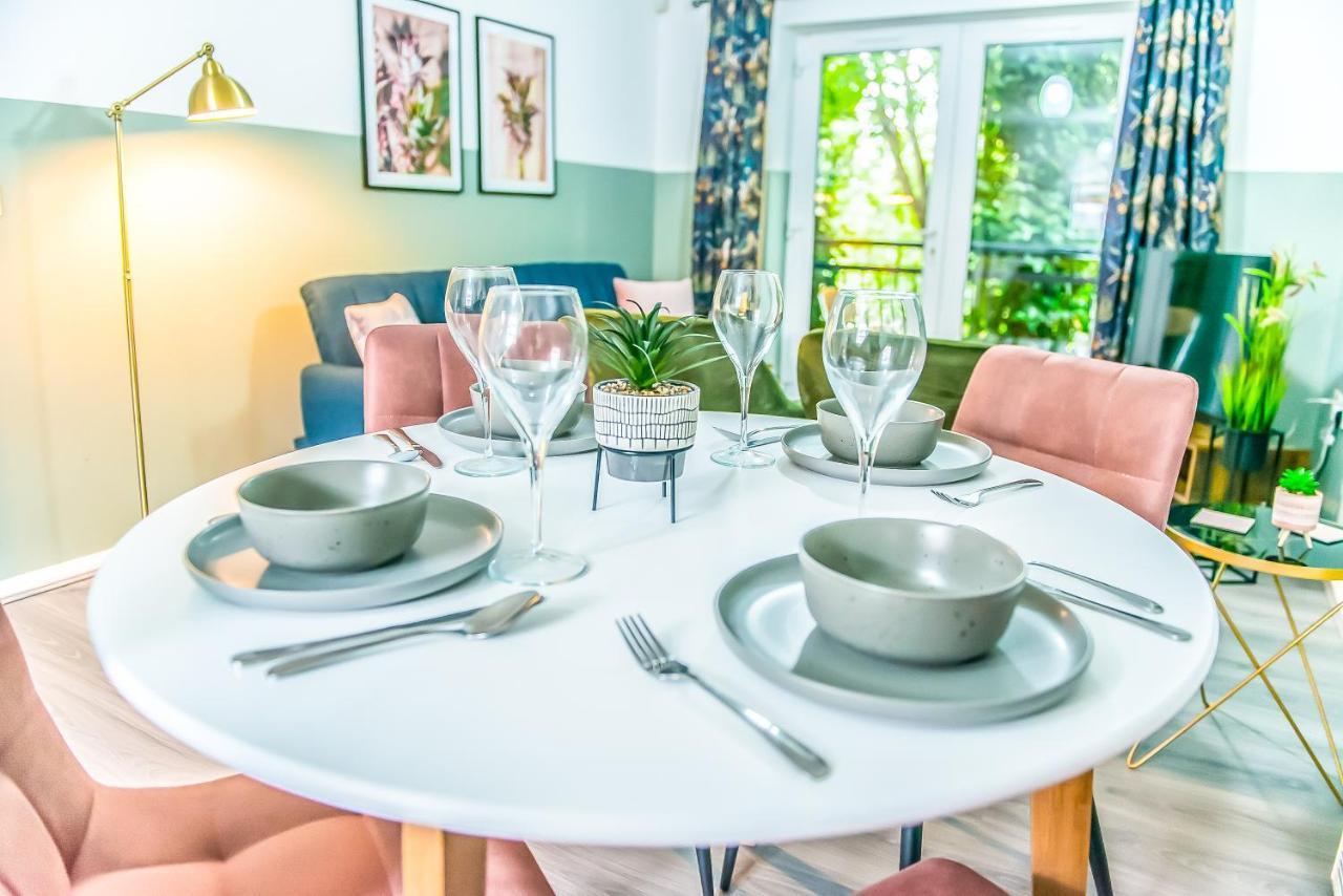 Pipkin Place Serviced