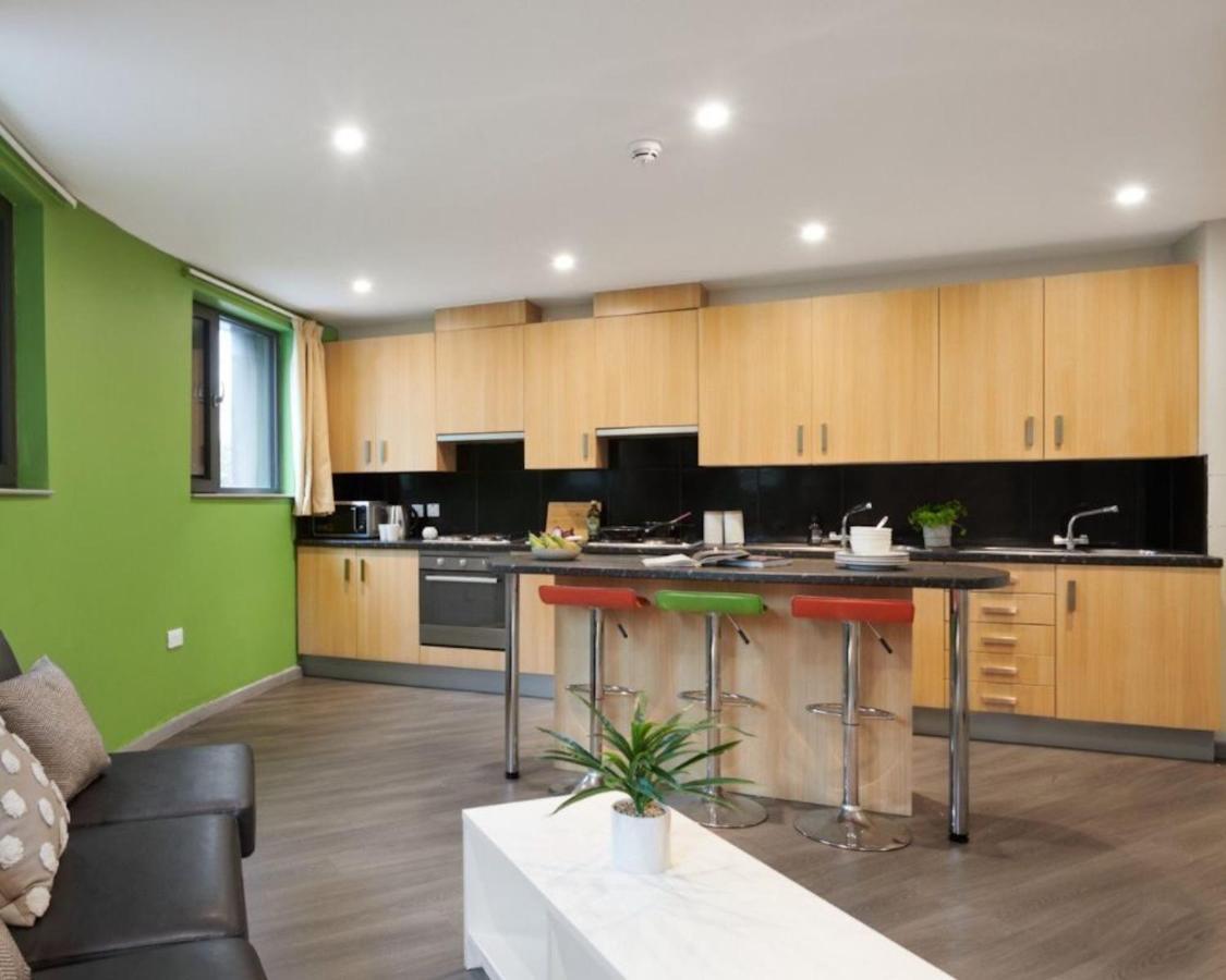 Guest house Student Only - 1 Night Free Gosford Gate In - Sk Coventry