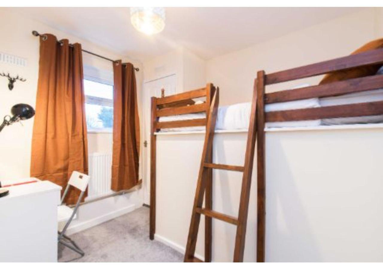 Sublime Stays Coventry- Jenner Pet Friendly With Parking