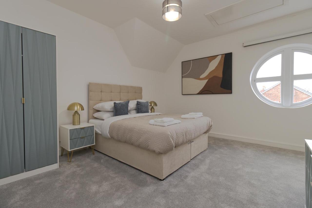 Apartamento Unique! Stunning 3-bed Penthouse Flat - 2 Floors - Sleeps 8 - Free Parking