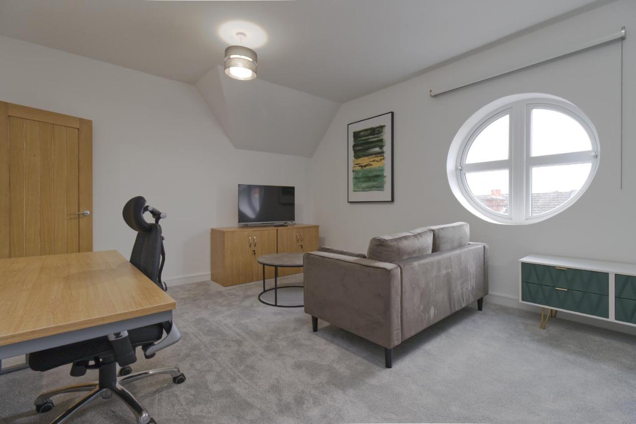 Apartamento Unique! Stunning 3-bed Penthouse Flat - 2 Floors - Sleeps 8 - Free Parking