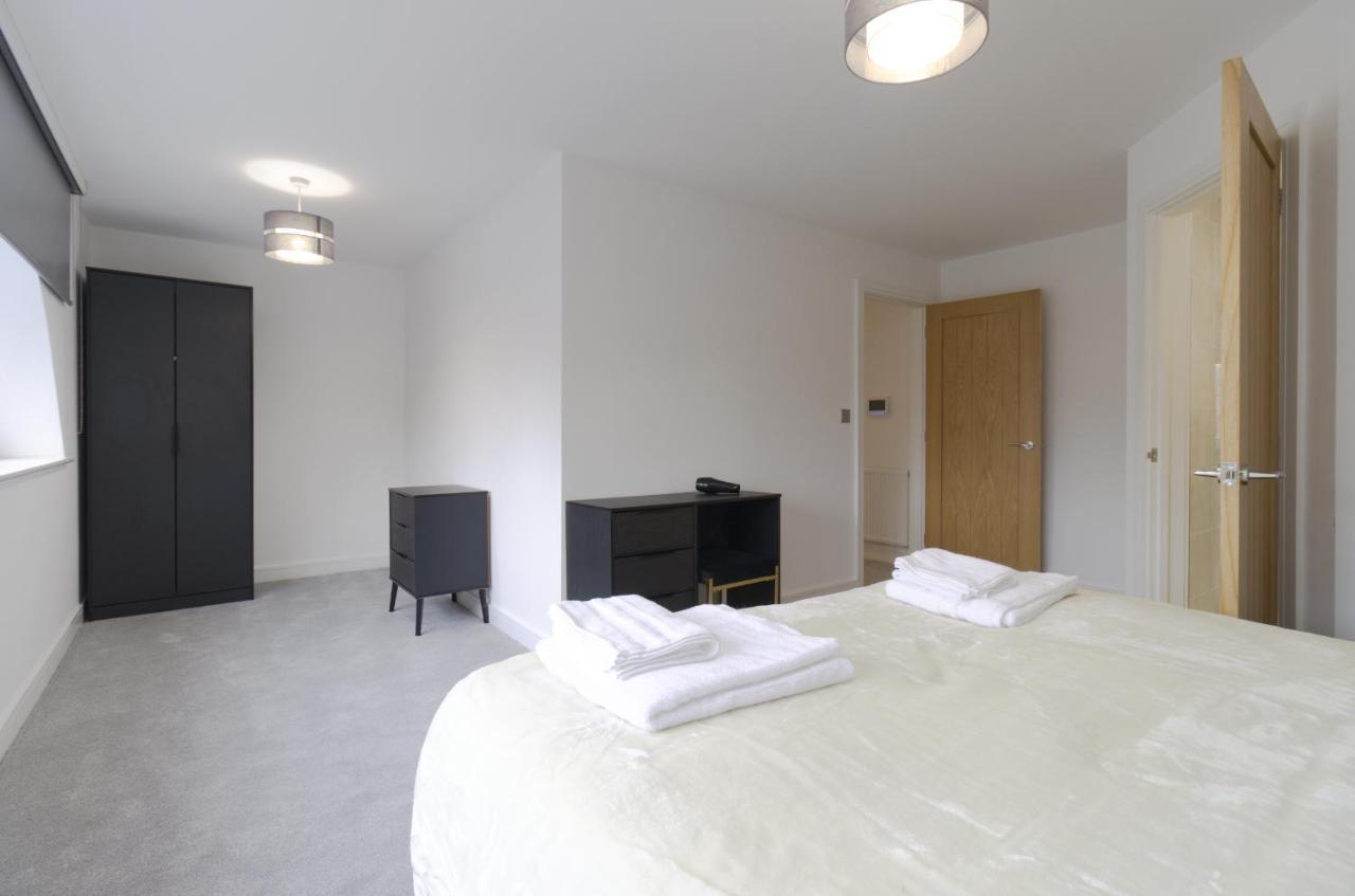 Unique! Stunning 3-bed Penthouse Flat - 2 Floors - Sleeps 8 - Free Parking Apartamento *