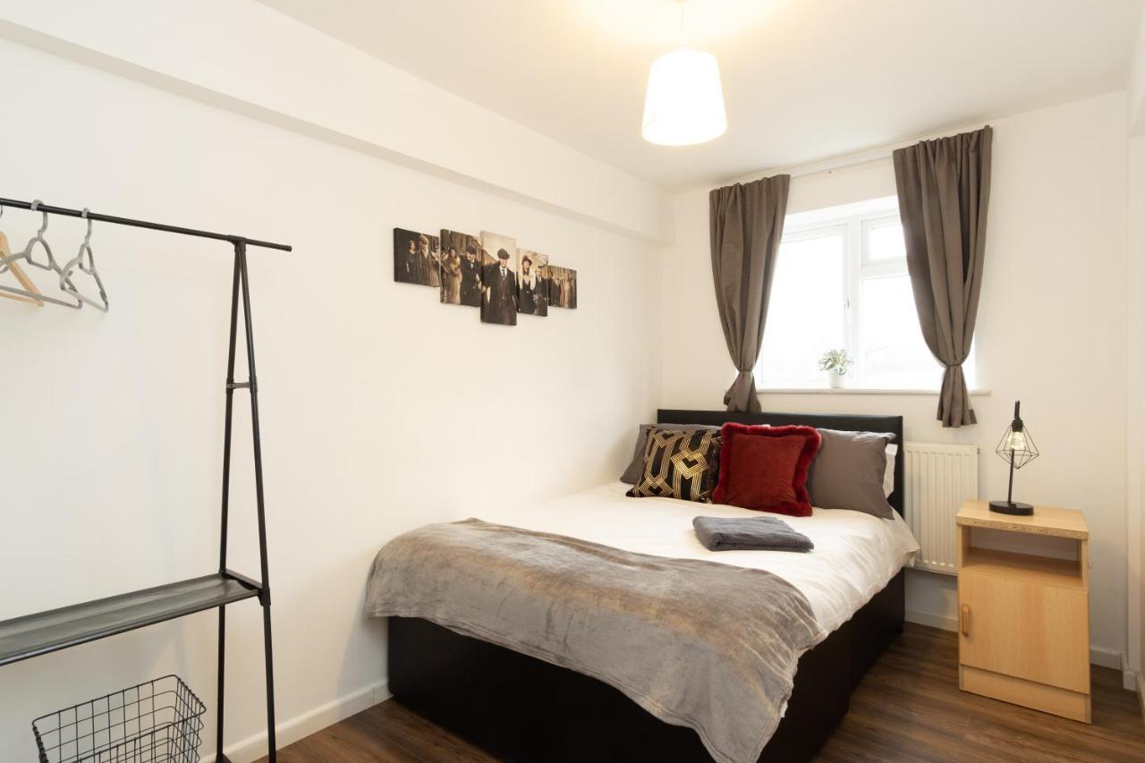 Holiday home Dorchester House Coventry