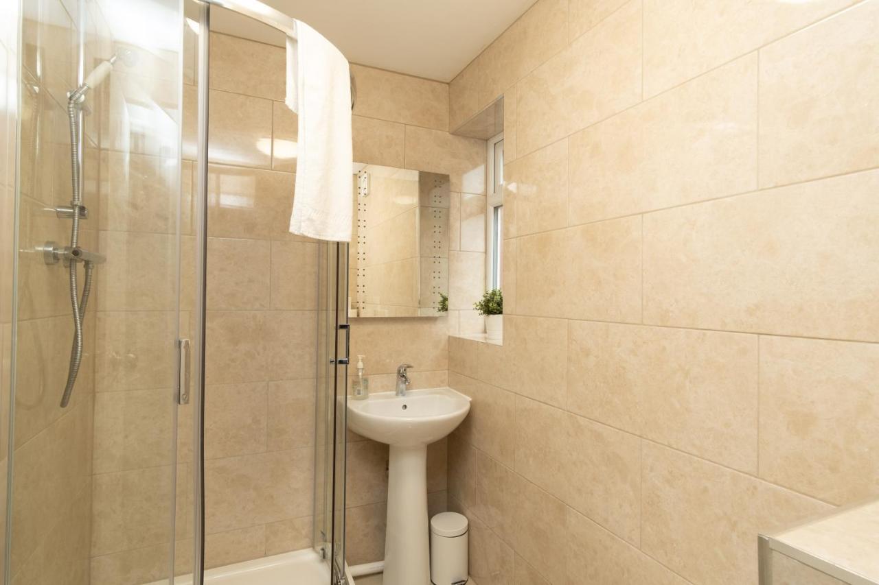 Dorchester House *