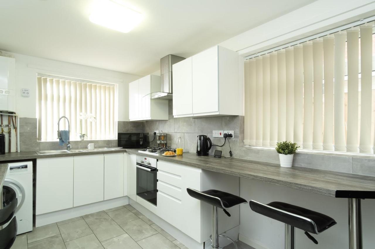 Dorchester House *