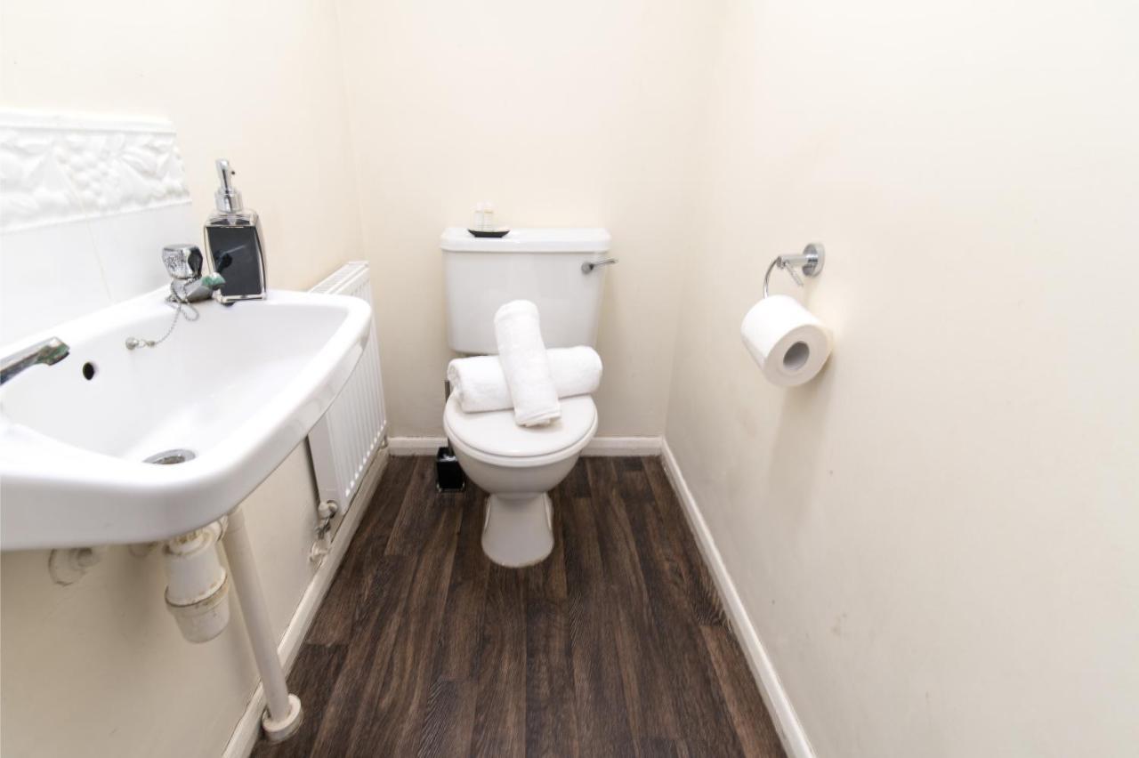 Holiday home Coventry- Perchfoot 3 Bedroom Contractor And Pet-friendly Spacious House By Sublime *